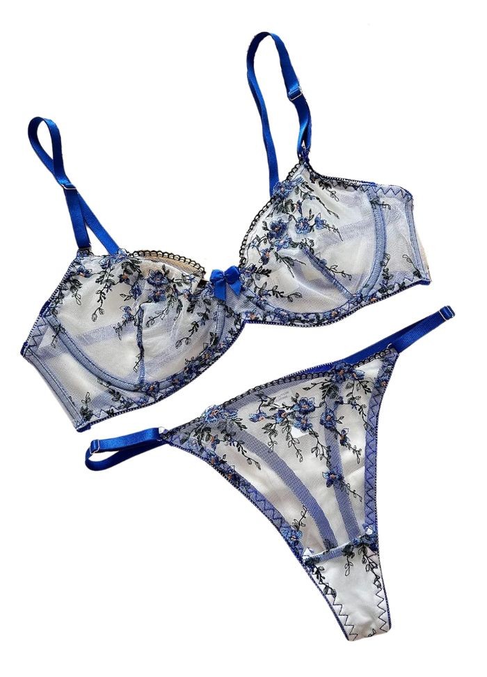 Lingerie sexy pour femme en tulle avec bretelles de couleur bleu nuit et broderie fleur Sophie Libertine Vannes