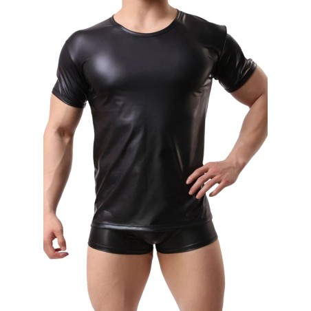 Tee shirt en wetlook noir pour homme vêtement coquin pour femme