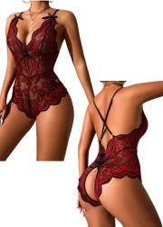 Body sexy saint valentin ouvert à l'entrejambe de couleur noir et rouge en vente chez sophielibertine